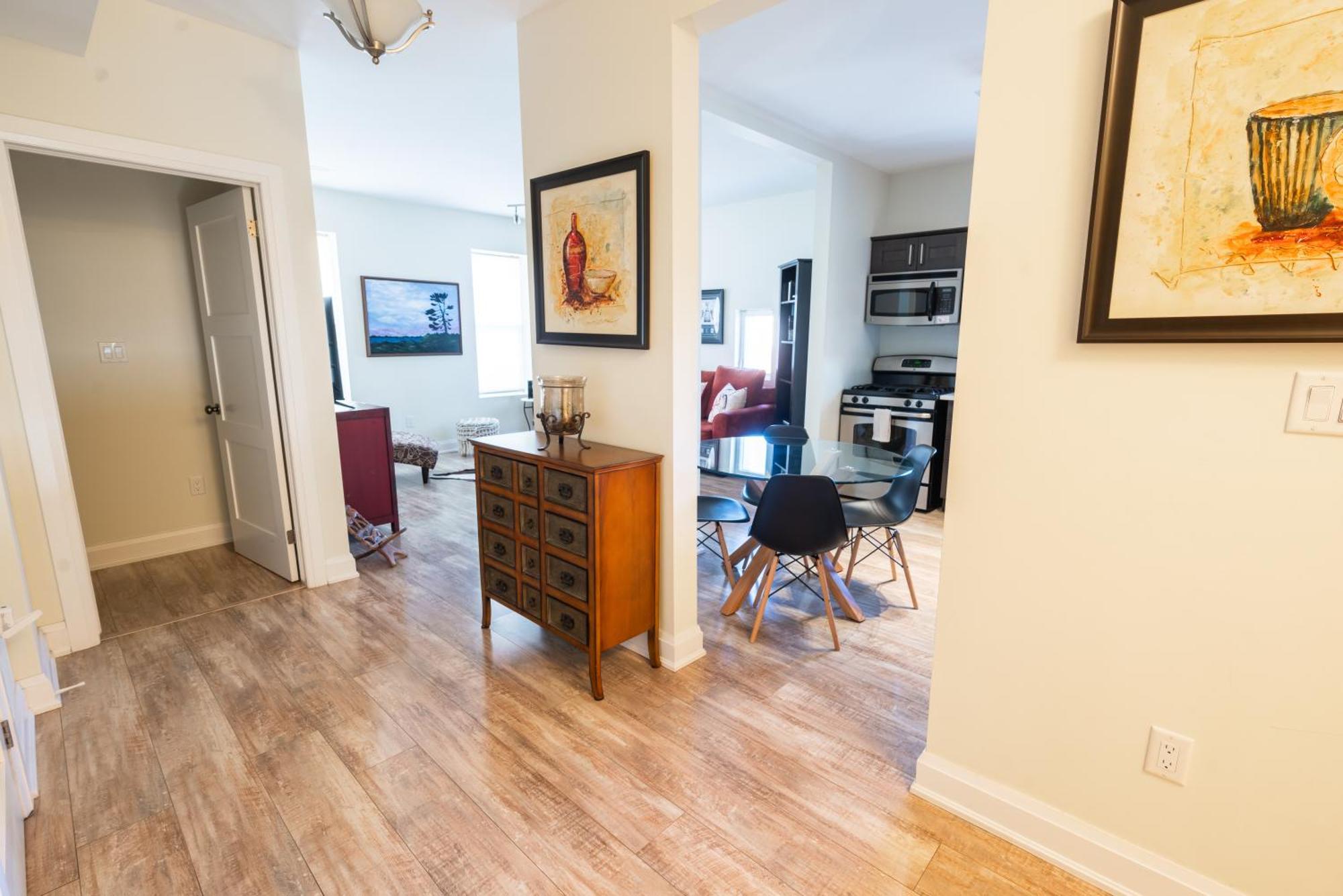 Spacious 3 Bedroom Apartment In Heart Of Niagara Thorold Exterior photo