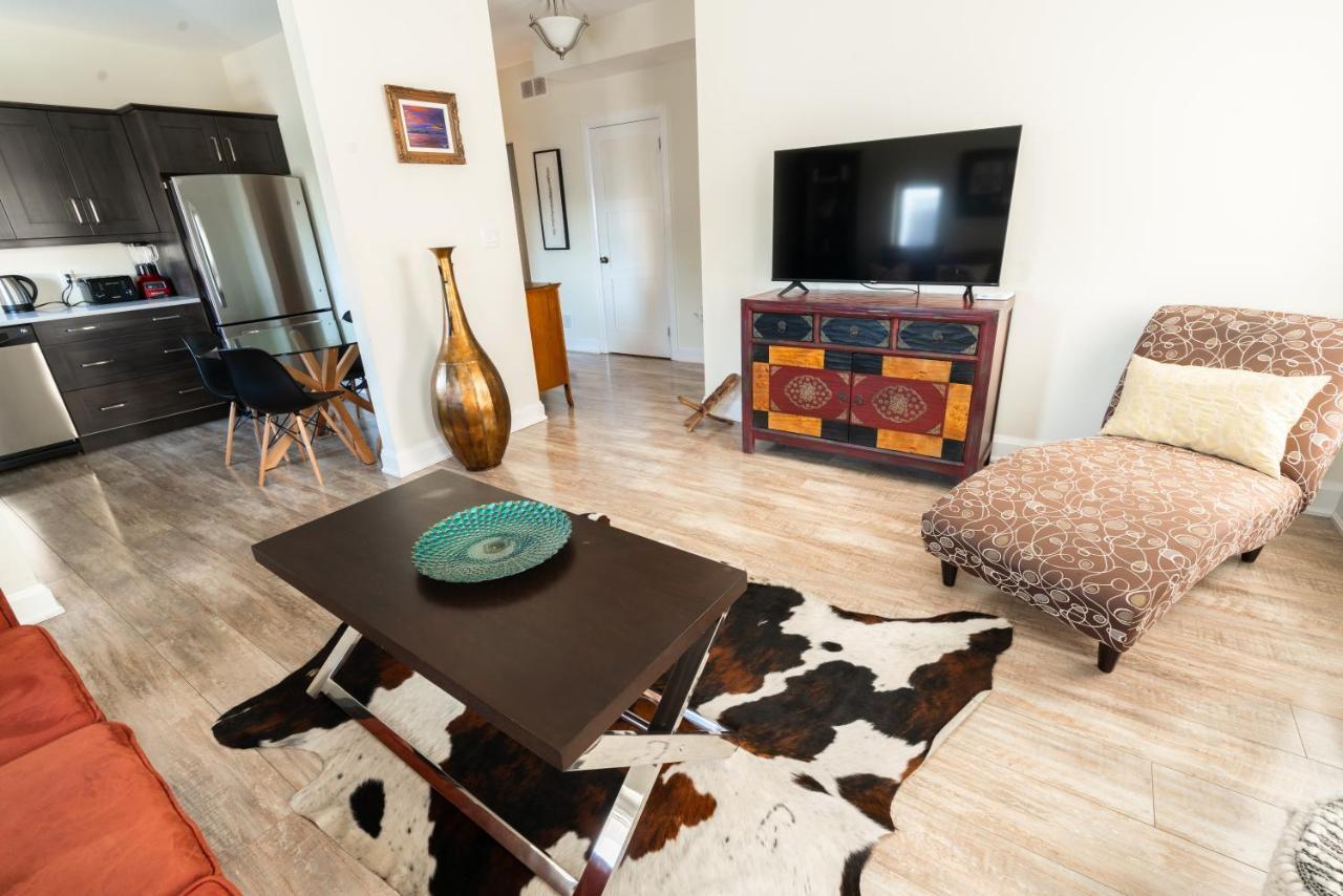 Spacious 3 Bedroom Apartment In Heart Of Niagara Thorold Exterior photo